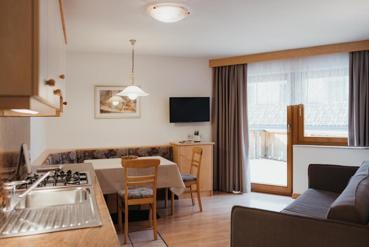 Residence Chalet Pinis Corvara In Badia Luaran gambar