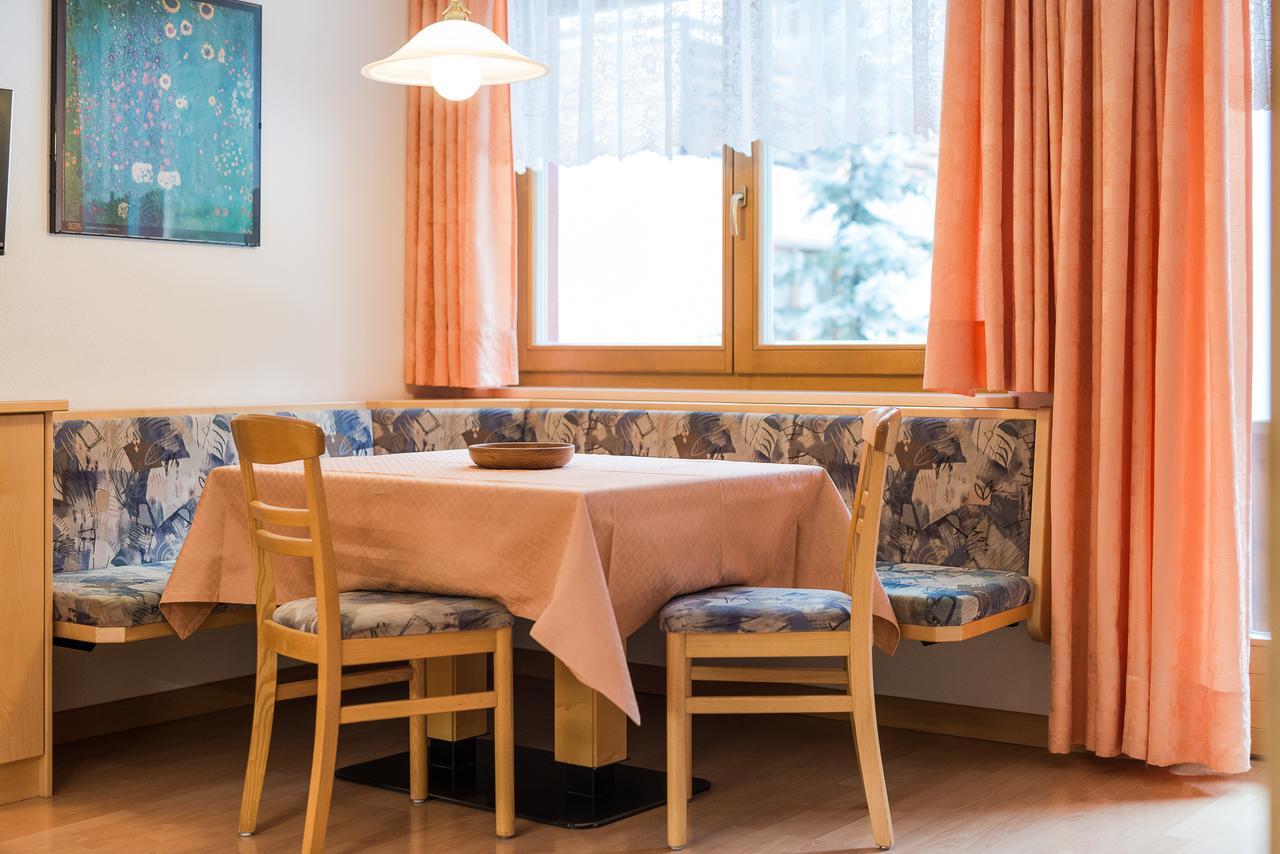 Residence Chalet Pinis Corvara In Badia Luaran gambar